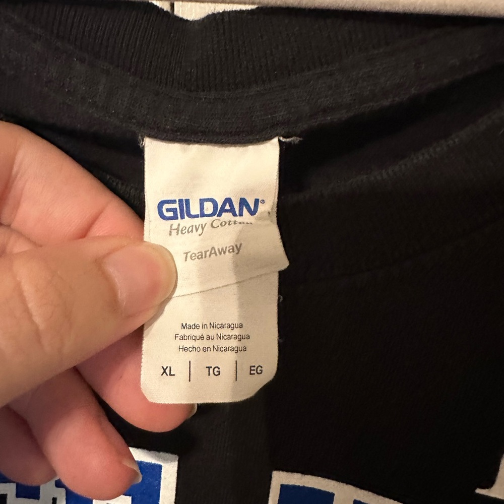 Gildan Black T-Shirt - One Tree Hill - Picture 3 of 3